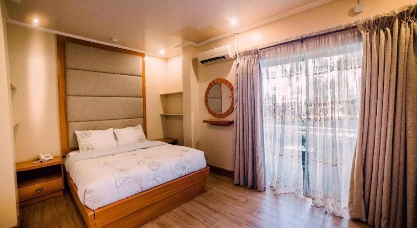 Moonbay Marina The Villas Olongapo Exterior foto